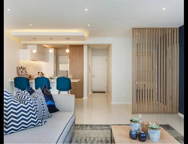 2 BEDROOM APARTMENT TO LET IN SEA POINT